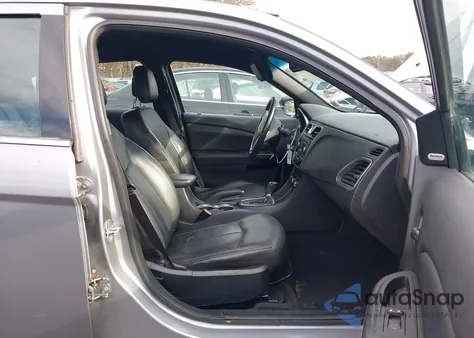 2013 Chrysler 200 Limited из США, поврежденный, VIN 1C3CCBCG7DN651745